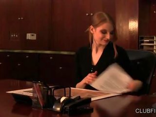 Ela damisela y dylan ryan pie fetiche en la workplace