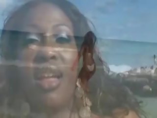 Big Booty Black beauty Aryana Starr Fucks on South Beach