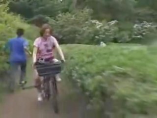 Japanisch damsel masturbierte während reiten ein specially modified xxx film bike!